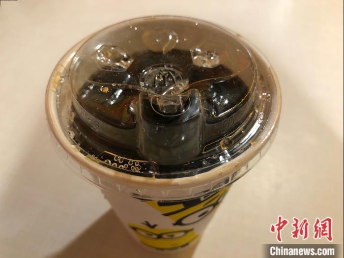 麥當勞可樂杯的新包裝。<a target='_blank' href='http://www.chinanews.com/' >中新網</a> 左宇坤 攝