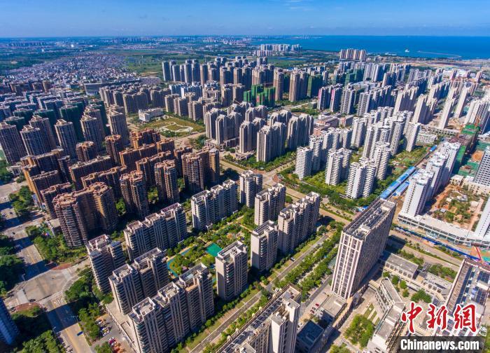 資料圖: 航拍海口西海岸房地產(chǎn)項(xiàng)目。 駱云飛 攝 點(diǎn)擊進(jìn)入下一頁(yè)