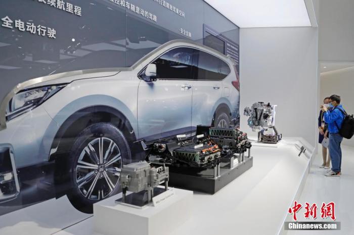 資料圖：第三屆進博會新能源車成主流。
<a target='_blank' href='http://www.chinanews.com/'>中新社</a>記者 殷立勤 攝