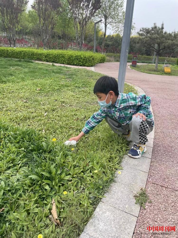 撿拾白色垃圾2.jpg