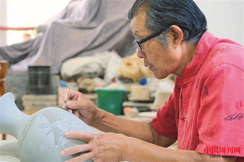 盧群山彩陶工作室-馬標(biāo)-13909679766.jpg