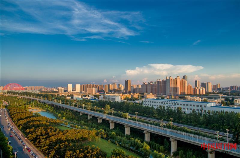 攝圖網_501039761_秋天的城市（企業商用）.jpg