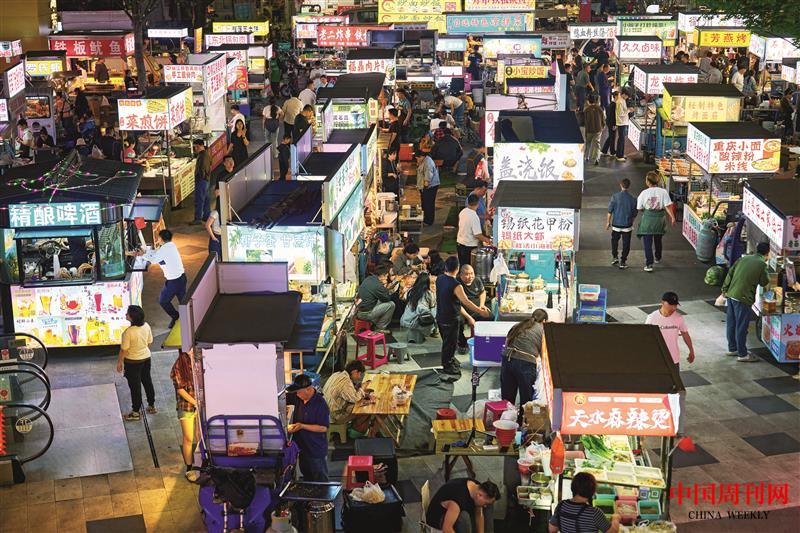 攝圖網_507789056_南京美食夜市小吃街(企業商用).jpg